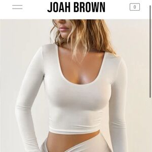 JOAH BROWN NWT Scoop Neck Long Sleeve